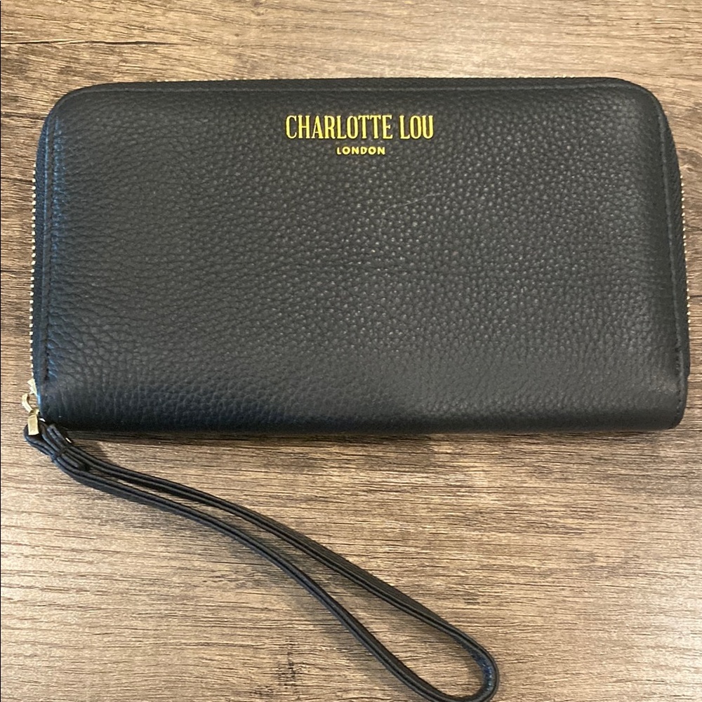 Charlotte Lou Black Leather Dallas Star Wallet